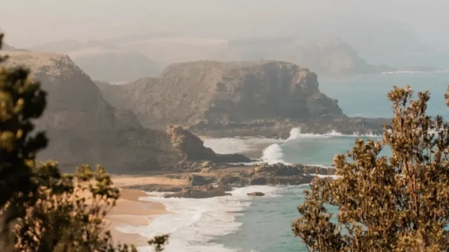 How Big is Phillip Island?